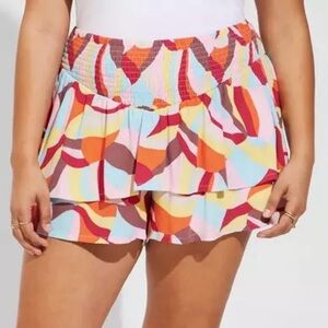 Torrid Smocked Ruffle Short NWT Size 2X